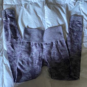 SOLD Purple Camo Gymshark Leggings